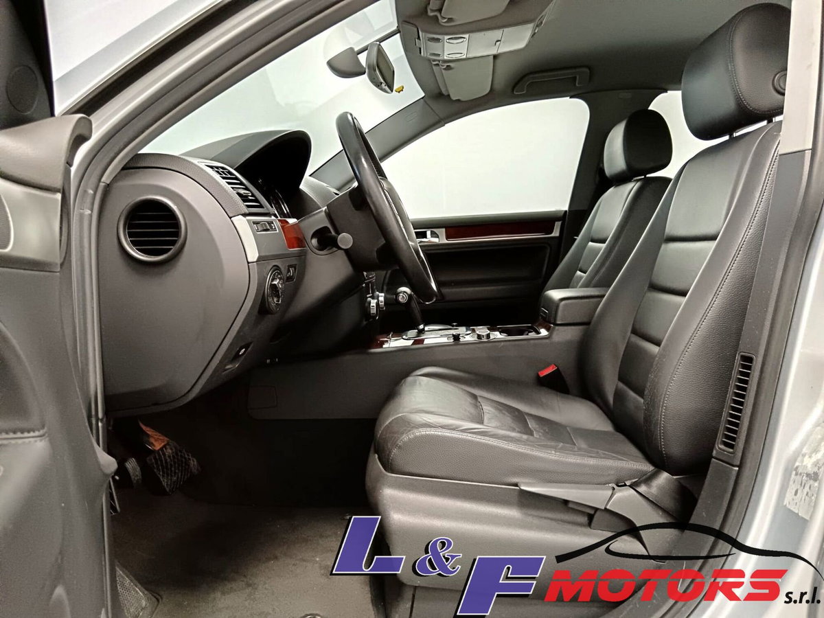 Volkswagen Touareg V6 TDI DPF tiptronic (16)