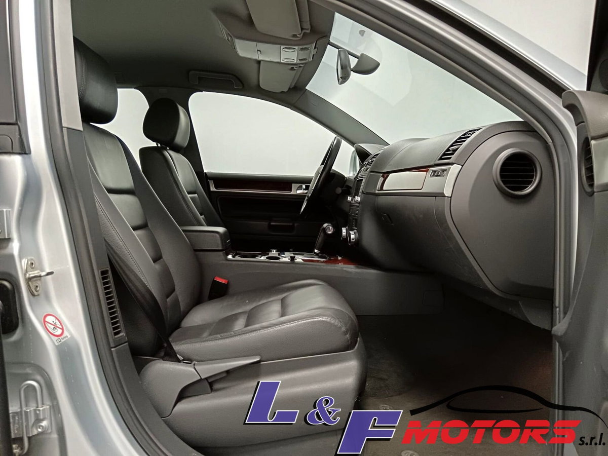 Volkswagen Touareg V6 TDI DPF tiptronic (18)