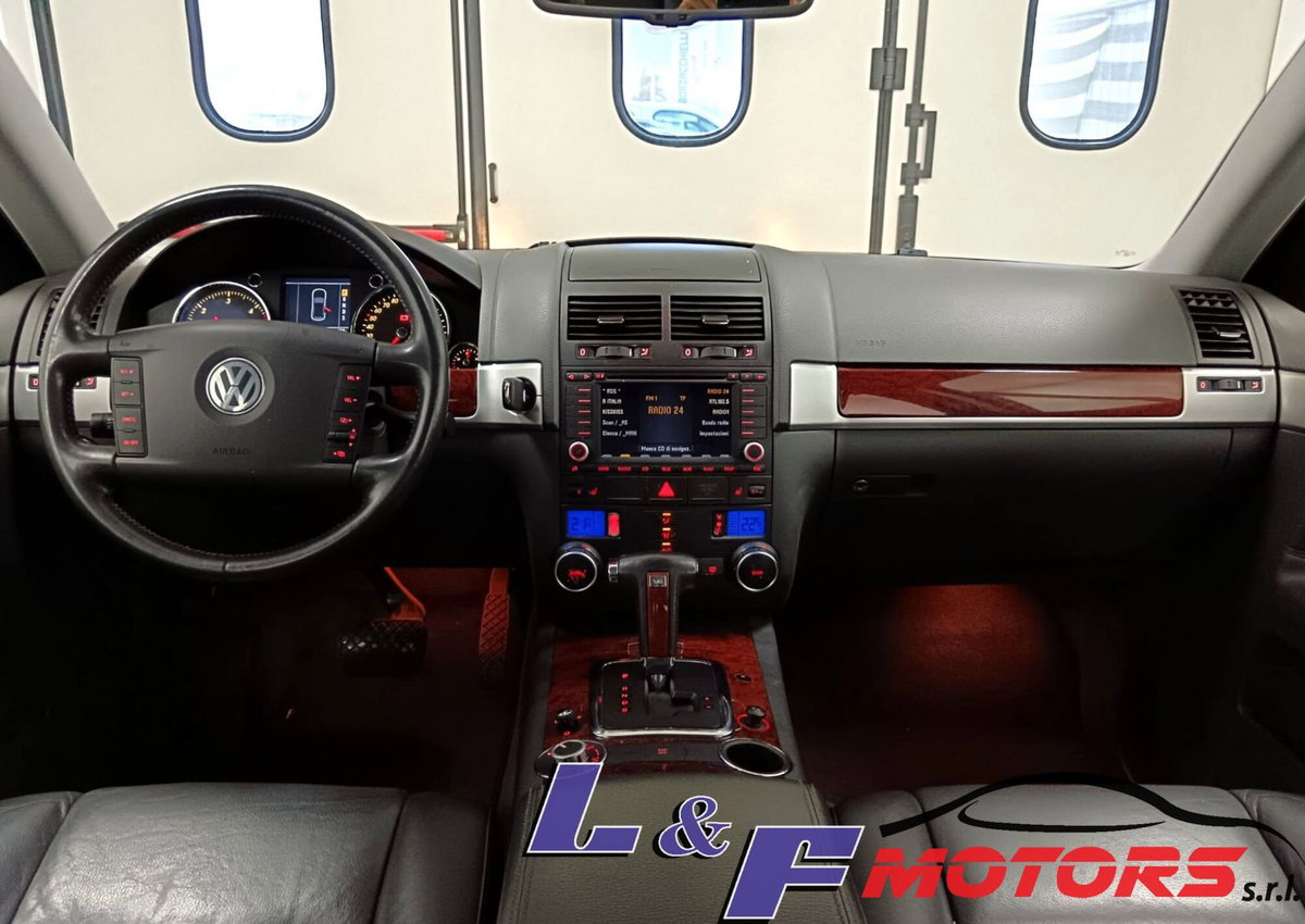 Volkswagen Touareg V6 TDI DPF tiptronic (9)