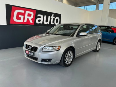 Volvo V50 2.0 D cat Summum (2)