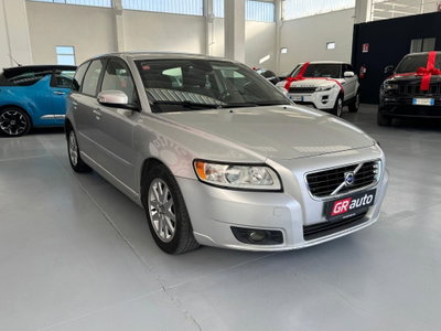 Volvo V50 2.0 D cat Summum (4)