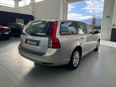 Volvo V50 2.0 D cat Summum (5)