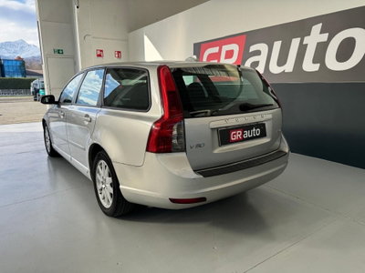 Volvo V50 2.0 D cat Summum (7)