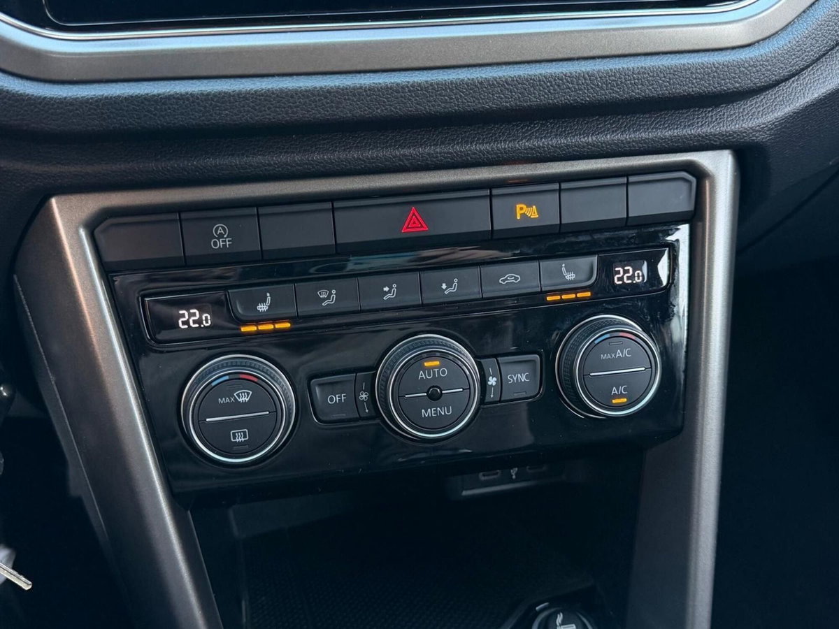 Volkswagen T-Roc 1.0 tsi Edition 110cv (14)
