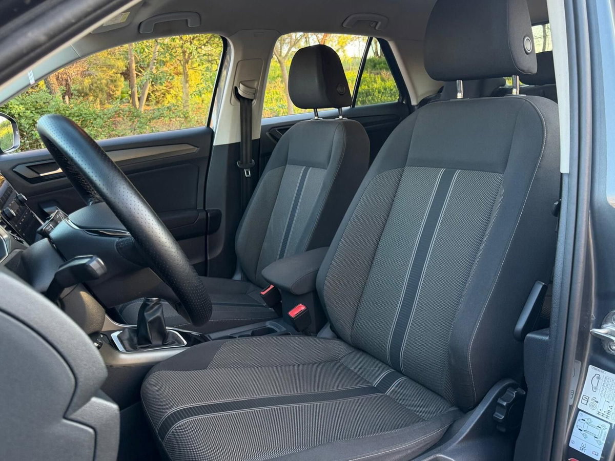 Volkswagen T-Roc 1.0 tsi Edition 110cv (9)