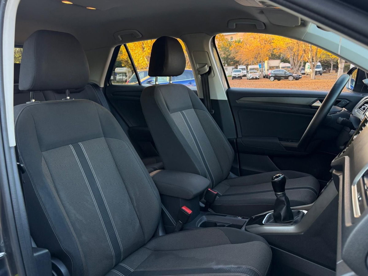 Volkswagen T-Roc 1.0 tsi Edition 110cv (10)