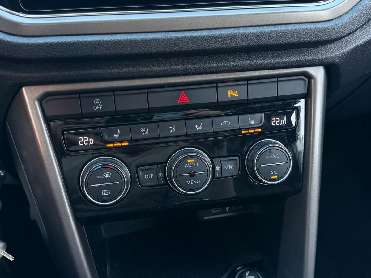 Volkswagen T-Roc 1.0 tsi Edition 110cv (14)