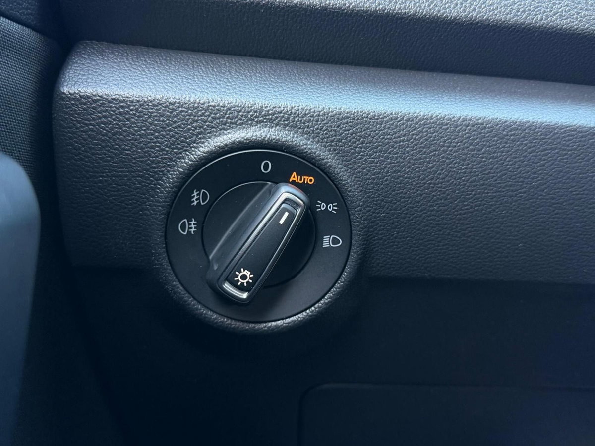 Volkswagen T-Roc 1.0 tsi Edition 110cv (16)