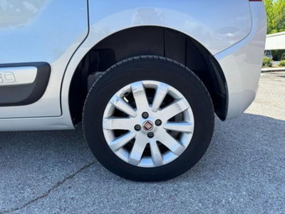 Fiat Qubo 1.3 MJT 95 CV Trekking (17)