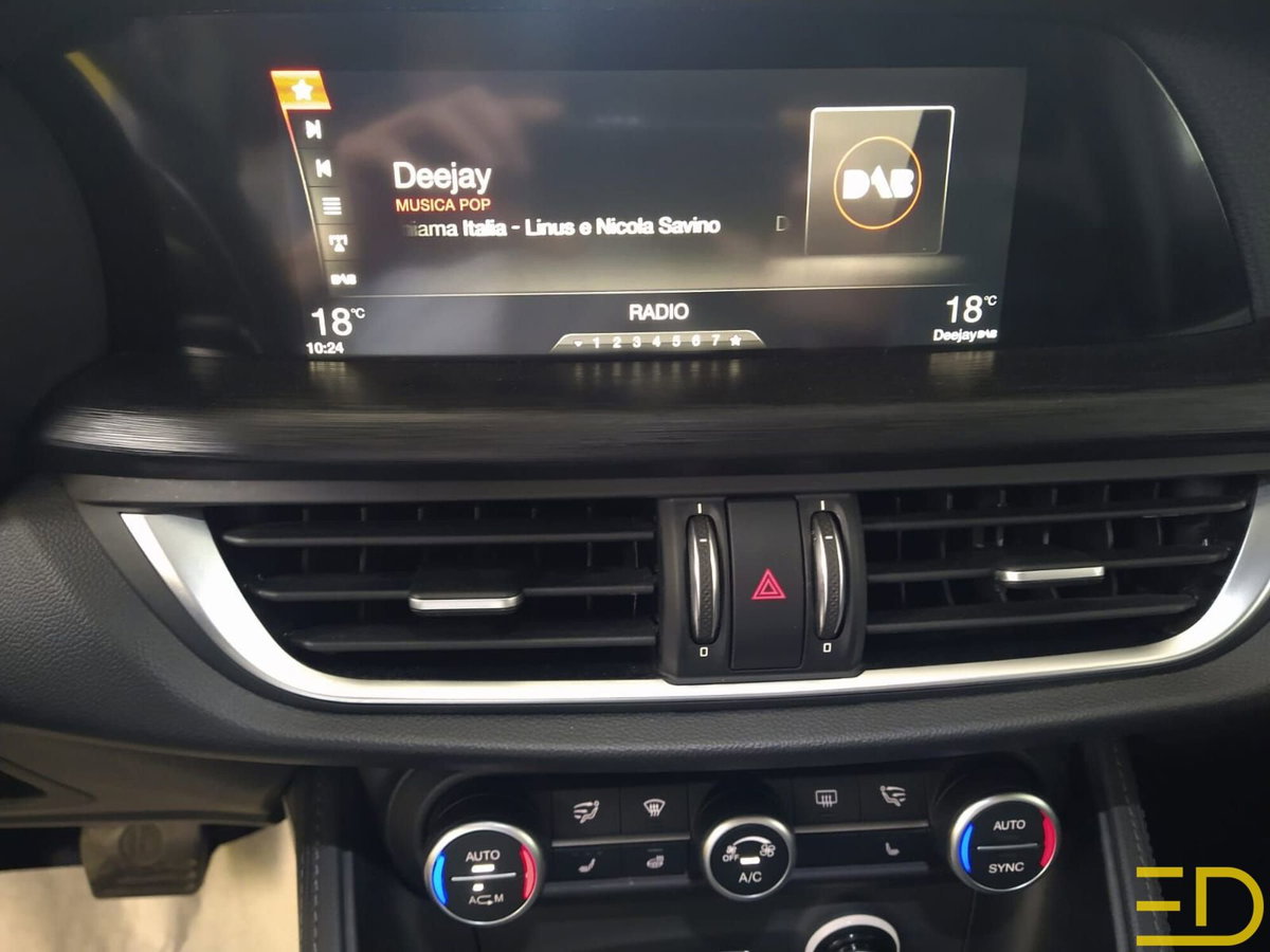 Alfa Romeo Stelvio Stelvio 2.2 Turbodiesel 180 CV AT8 RWD Super (5)