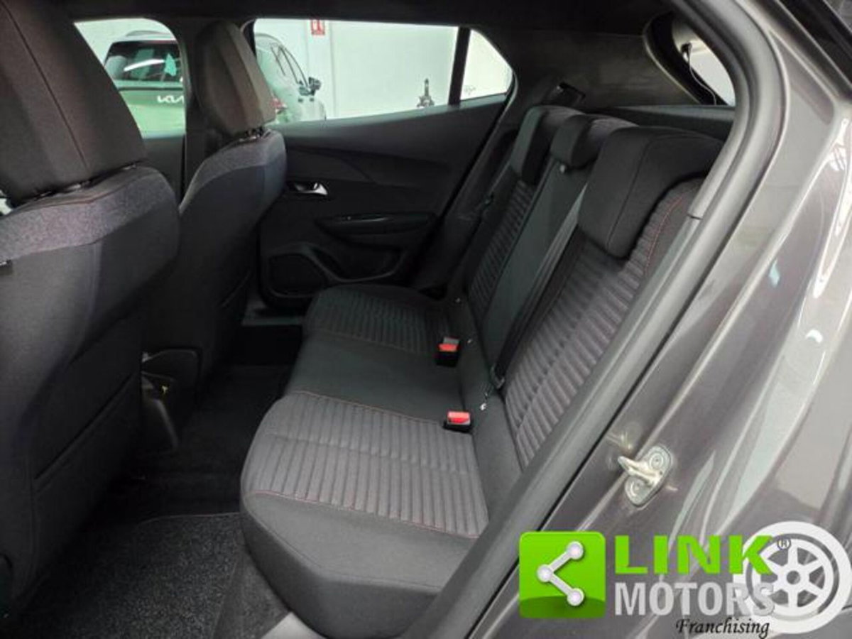 Peugeot 2008 PureTech 100 S&S Active (9)