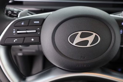 Hyundai Staria 1.6 hev 2wd auto (15)