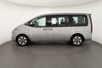 Hyundai Staria 1.6 hev 2wd auto (7)