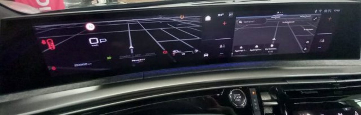 Peugeot 3008 1.2 hybrid GT Exclusive 145cv e-dcs6 (13)