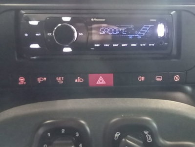 Fiat Panda 1.0 firefly hybrid s&s 70cv 5p.ti (11)