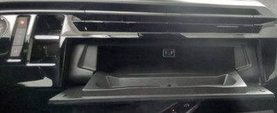 Peugeot 5008 1.2 hybrid 48V Allure Pack 136cv e-dcs 6 (17)