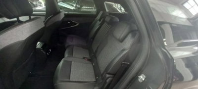 Peugeot 5008 1.2 hybrid 48V Allure Pack 136cv e-dcs 6 (8)