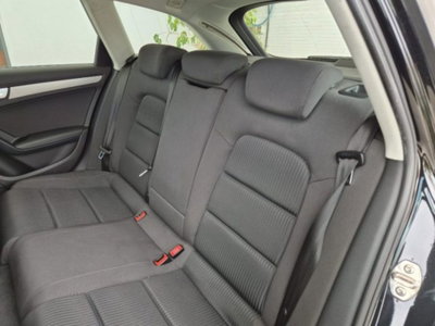 Audi A4 Avant 2.0 TDI 120 CV Ambiente (8)