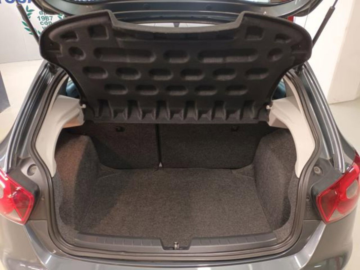 SEAT Ibiza 1.2 TDI CR 5p. COPA (13)