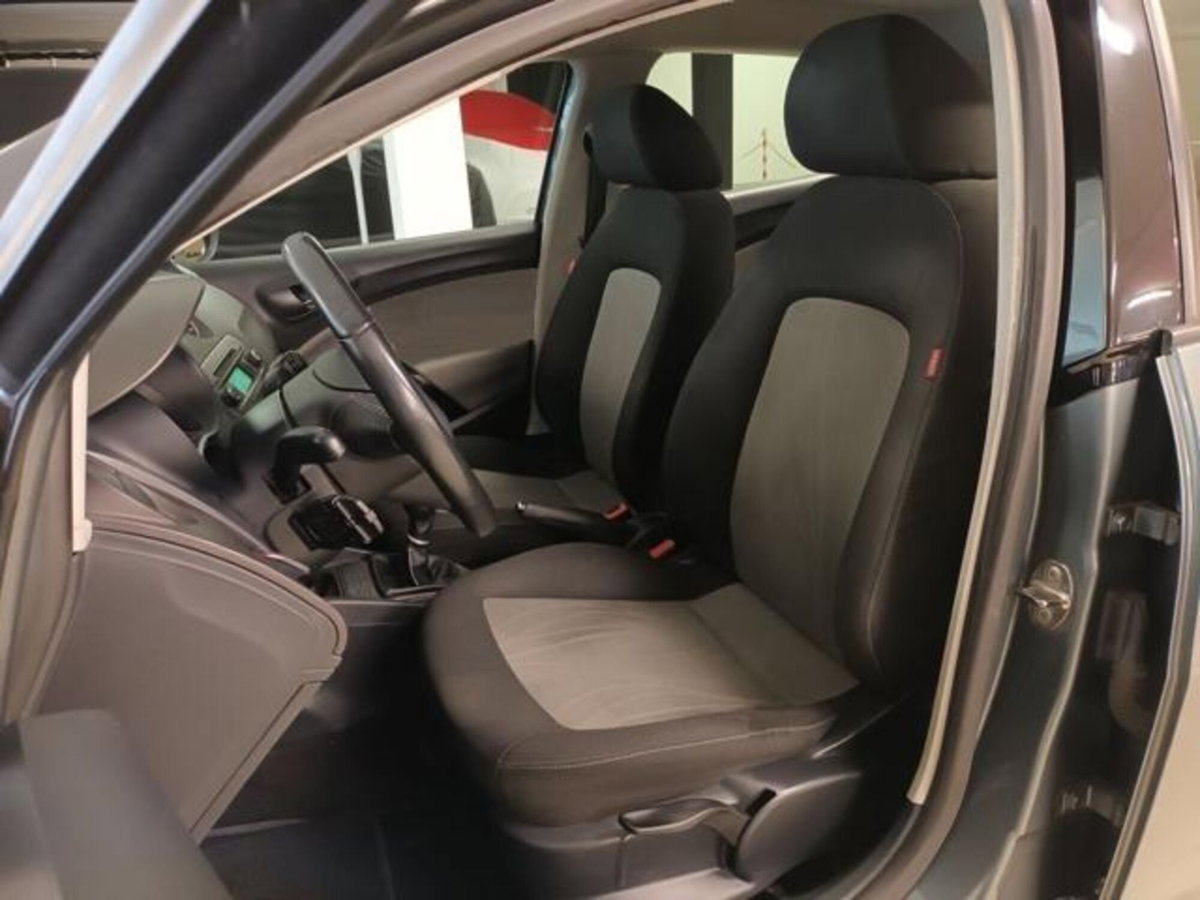 SEAT Ibiza 1.2 TDI CR 5p. COPA (19)
