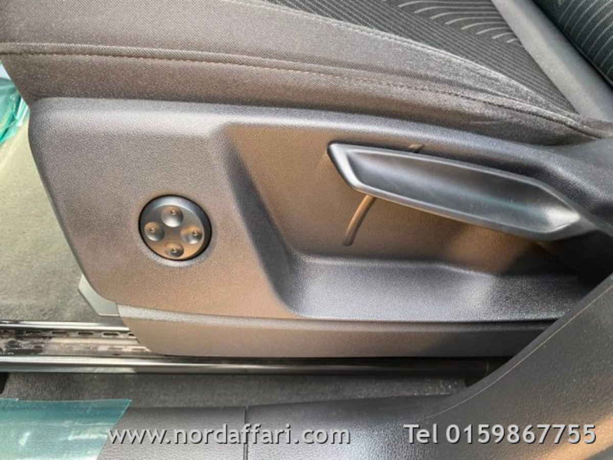 Audi Q5 45 2.0 tfsi mhev 12V S line quattro s-tronic (18)
