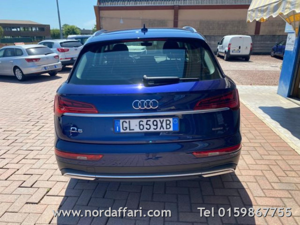 Audi Q5 45 2.0 tfsi mhev 12V S line quattro s-tronic (3)