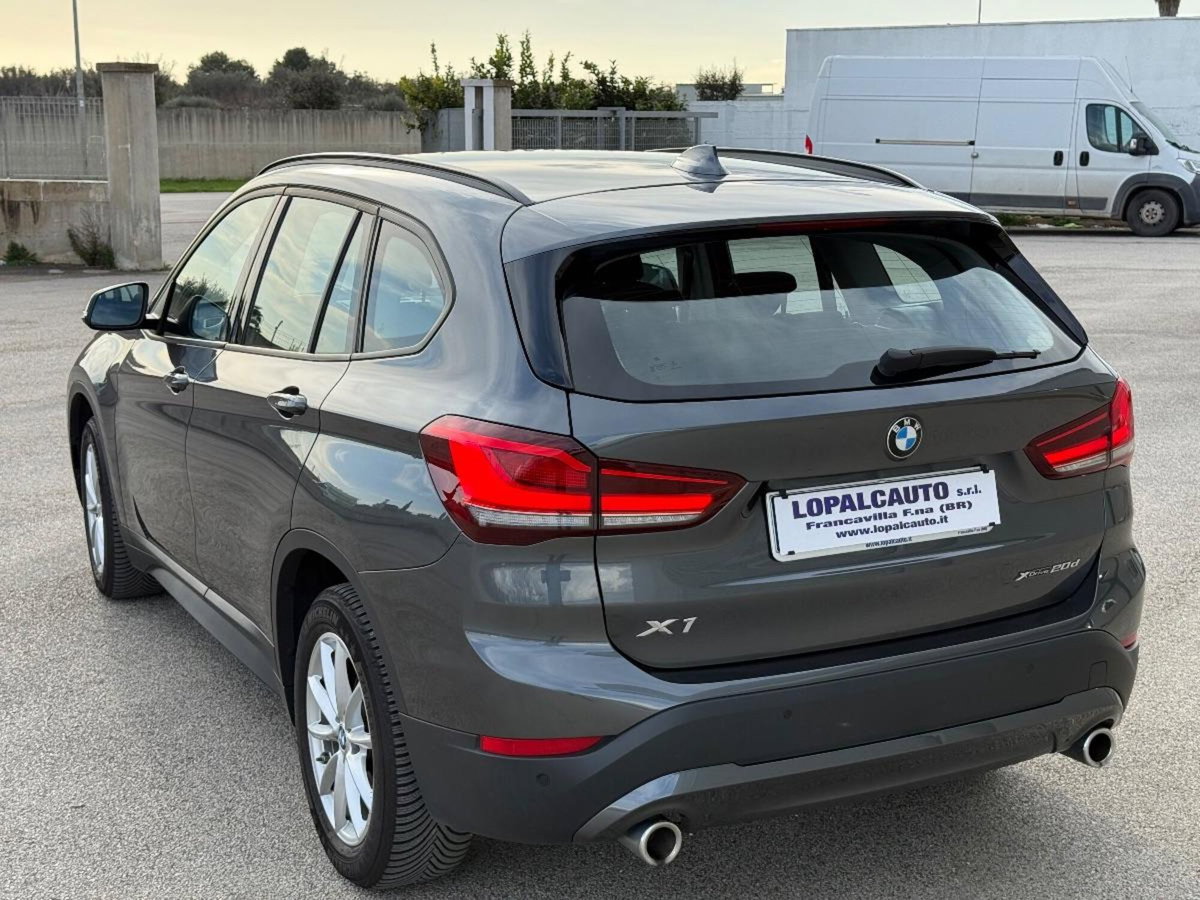 BMW X1 xDrive20d Business Advantage (2)