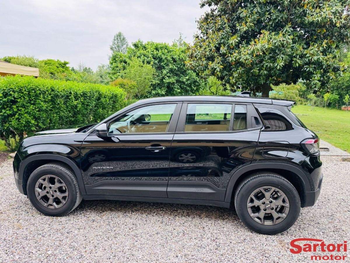 Jeep Avenger 1.2 turbo Longitude fwd 100cv (3)