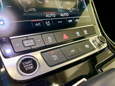 Audi Q8 Q8 55 TFSI quattro tiptronic Sport (14)