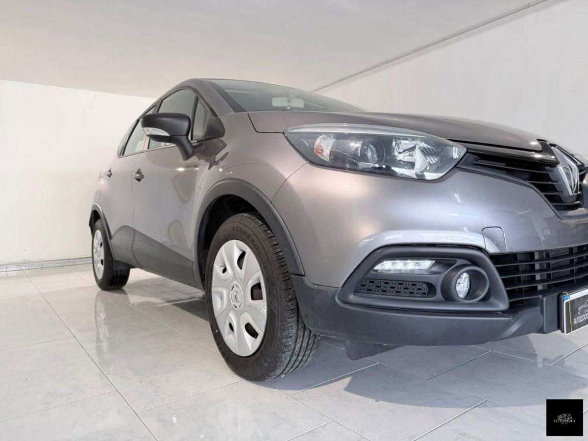 Renault Captur 0.9 TCe 12V 90 CV Start&Stop Live (2)
