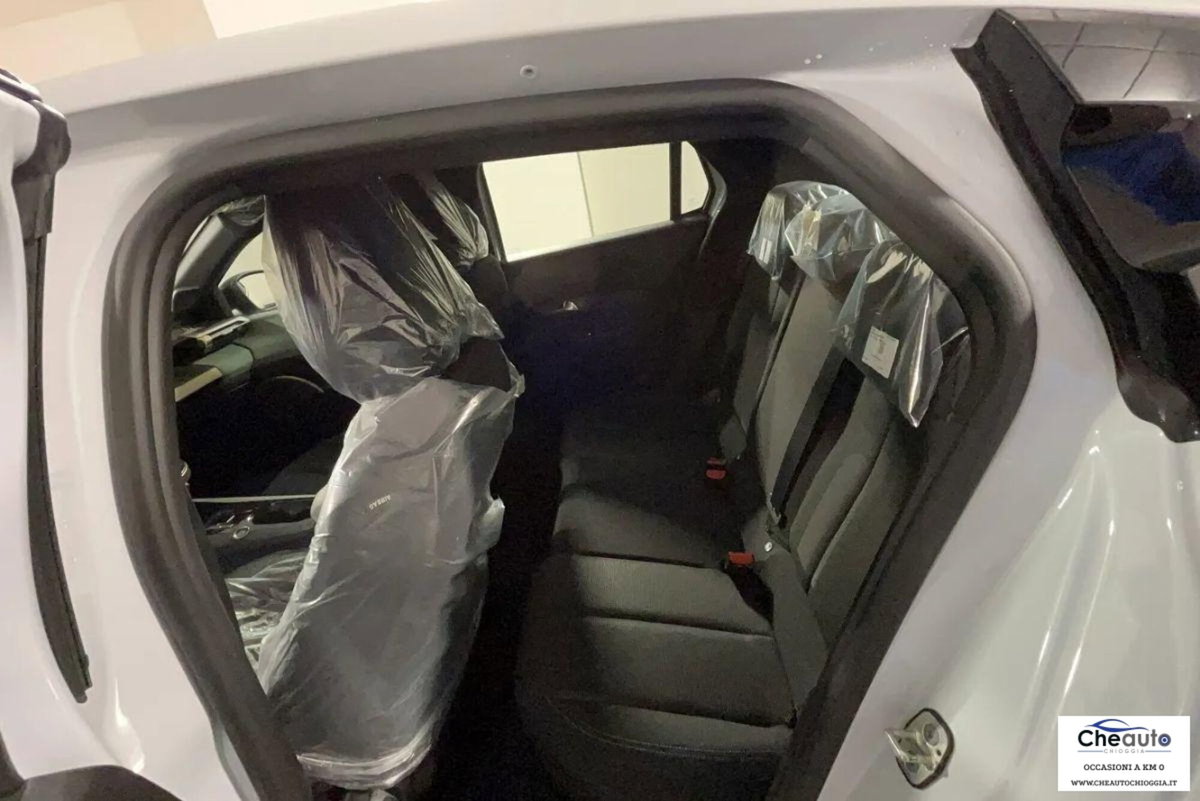 Lancia Ypsilon 1.2 mhev 110cv e-dct (11)