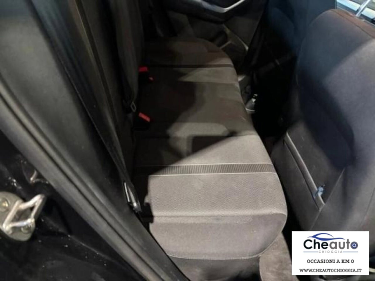 Volkswagen T-Roc 2.0 tdi Life 115cv (10)