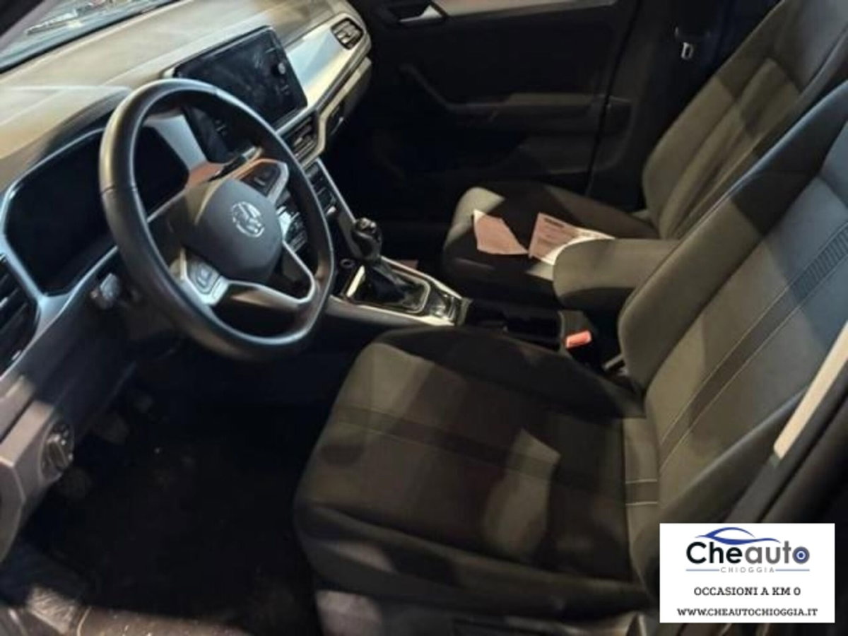Volkswagen T-Roc 2.0 tdi Life 115cv (6)