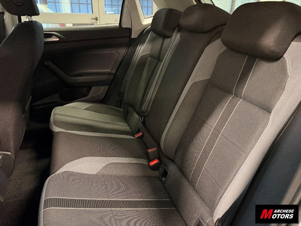 Volkswagen Polo 1.0 tsi Style 95cv (13)