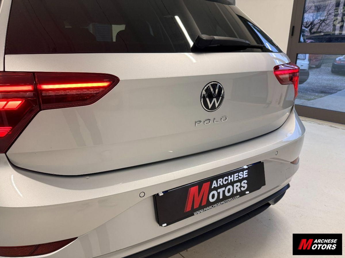 Volkswagen Polo 1.0 tsi Style 95cv (15)