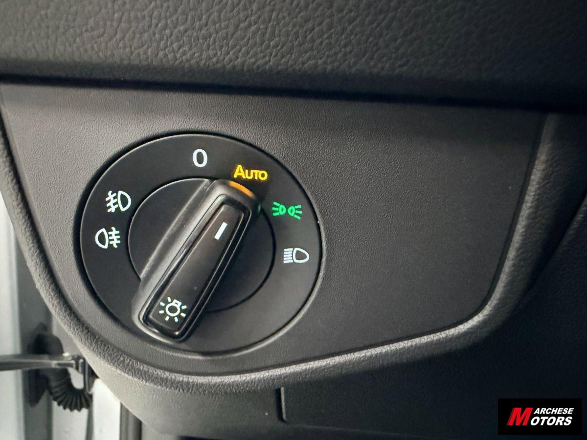 Volkswagen Polo 1.0 tsi Style 95cv (17)