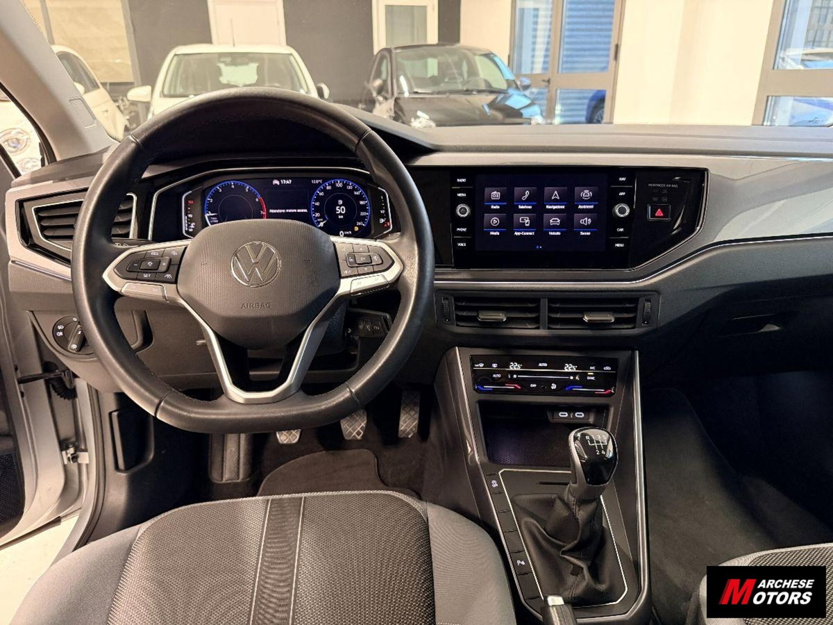 Volkswagen Polo 1.0 tsi Style 95cv (9)