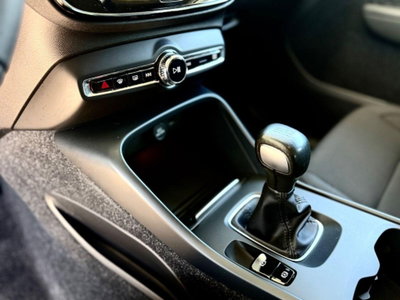Volvo XC40 T3 Momentum Pro (14)