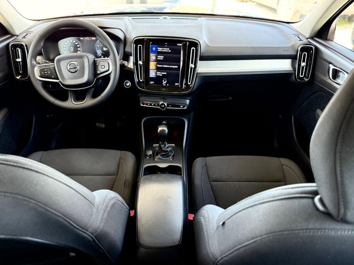Volvo XC40 T3 Momentum Pro (19)
