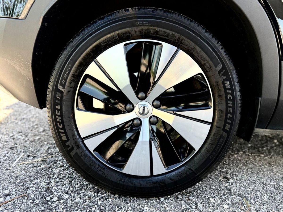 Volvo XC40 T3 Momentum Pro (8)
