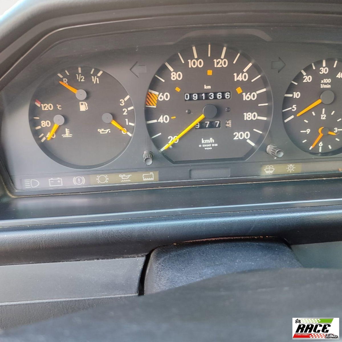 Mercedes-Benz 250 250 diesel (11)