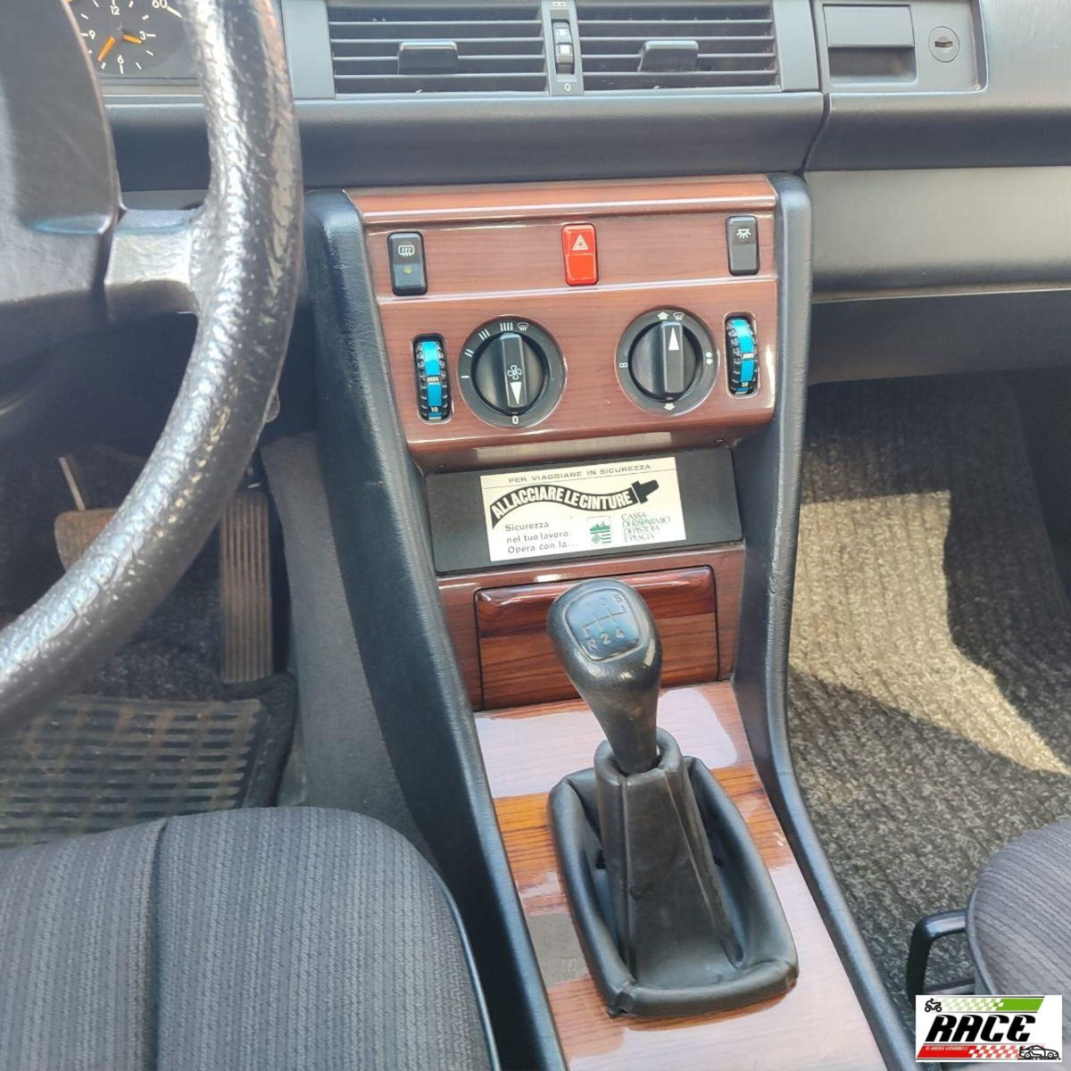 Mercedes-Benz 250 250 diesel (15)