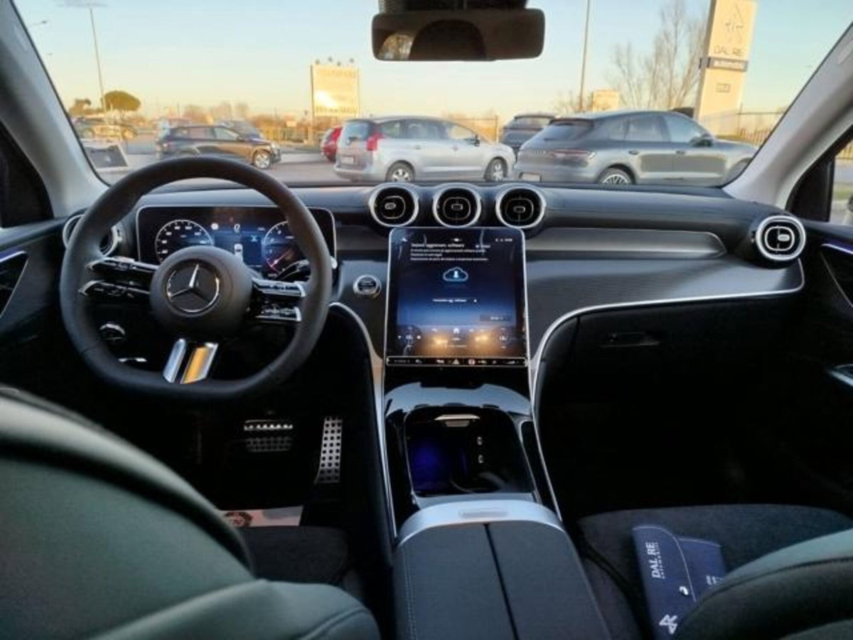 Mercedes-Benz GLC 200 4Matic Mild Hybrid AMG Premium (11)