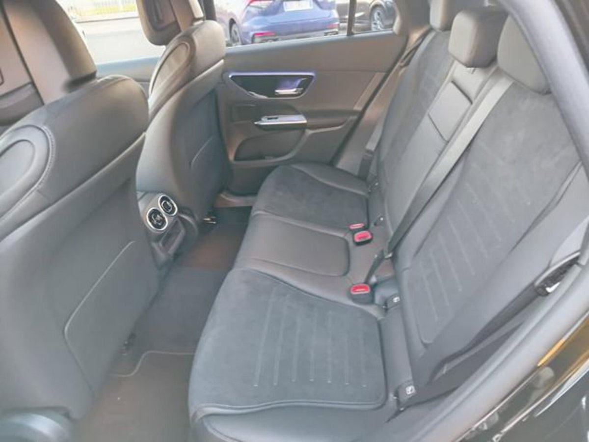 Mercedes-Benz GLC 200 4Matic Mild Hybrid AMG Premium (14)