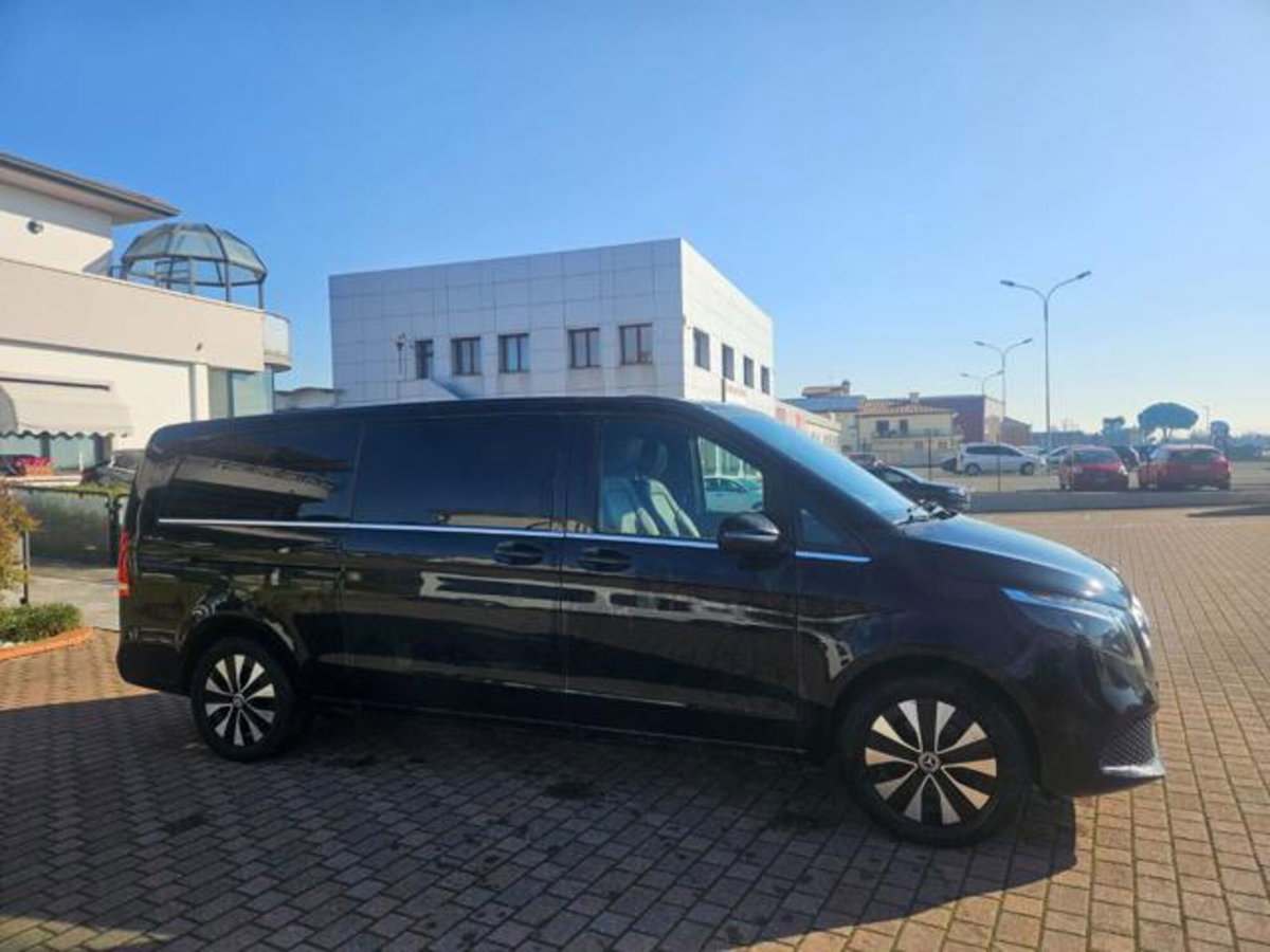 Mercedes-Benz Classe V Extralong 300 d Style auto (4)