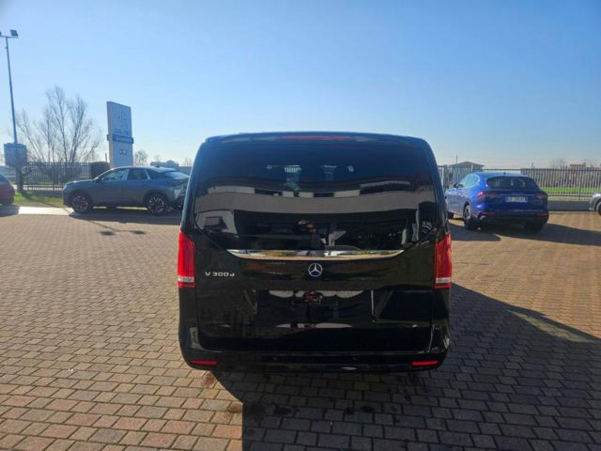 Mercedes-Benz Classe V Extralong 300 d Style auto (6)