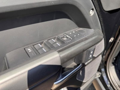 Land Rover Defender 110 5.0 V8 awd 525cv auto (17)