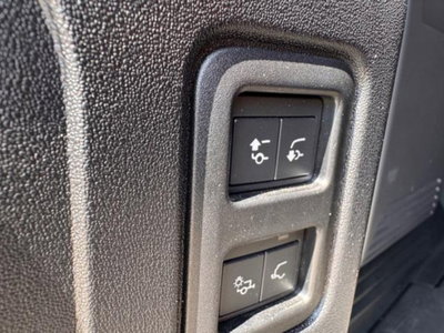 Land Rover Defender 110 5.0 V8 awd 525cv auto (18)