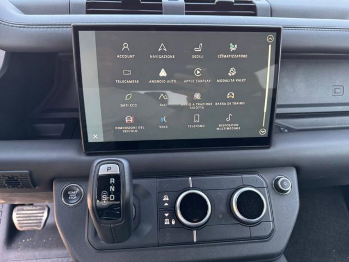 Land Rover Defender 110 5.0 V8 awd 525cv auto (9)