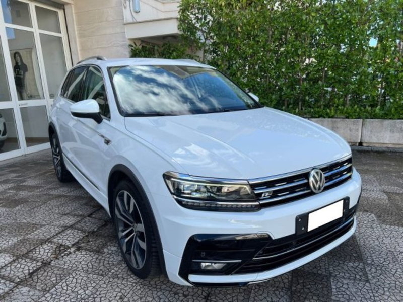 Volkswagen Tiguan Allspace 2.0 TDI SCR DSG 4MOTION R-Line